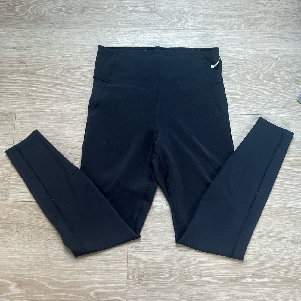 Nike Black High-Waisted Leggings